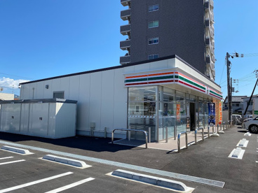 セブンイレブン高知神田川橋店の画像1