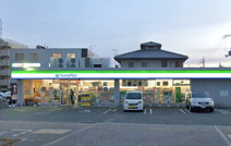 ファミリーマート八尾春日町店
