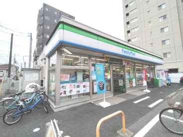 ファミリーマート 本千葉駅東口店の画像1