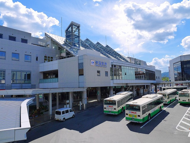 ファミリーマート 近鉄学園前駅店 写真 アクセス 営業時間 奈良県の賃貸なら 賃貸のマサキ