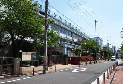 足立区立千寿常東小学校の画像1
