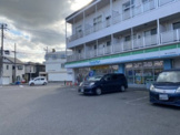 ファミリーマート 登戸小学校前店