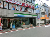 ファミリーマート 南青山七丁目店