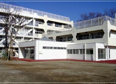 府中市立本宿小学校の画像1
