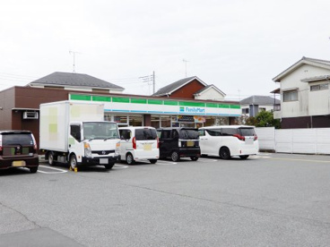 ファミリーマート川越笠幡店の画像1