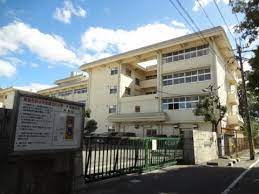 大和高田市立片塩小学校の画像1