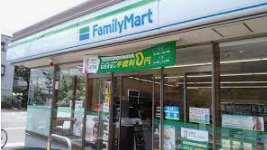 ファミリーマート 太秦小学校前店の画像1
