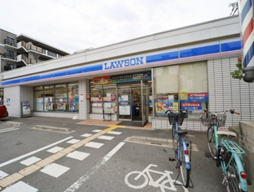 ローソン　吹田千里山東４丁目店の画像1