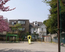 文京区立千駄木公園