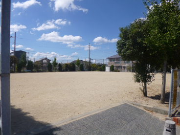 北中小路児童公園の画像1