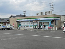 ファミリーマート 各務原総合体育館店