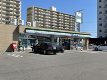 ファミリーマート 各務原六軒店