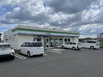ファミリーマート 各務原にんじん通店