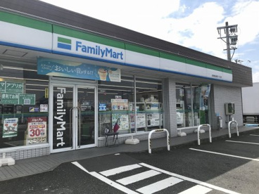 ファミリーマート 各務原成清町六丁目店の画像1