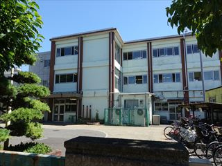 前原小学校の画像1