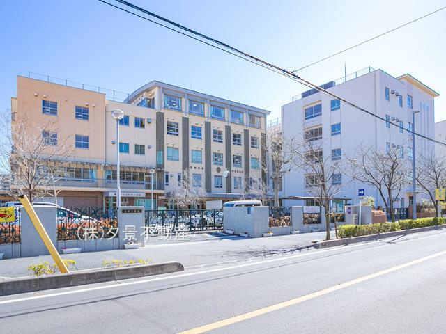 川口市立本町小学校の画像