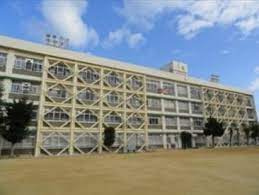 神戸市立御影中学校の画像1