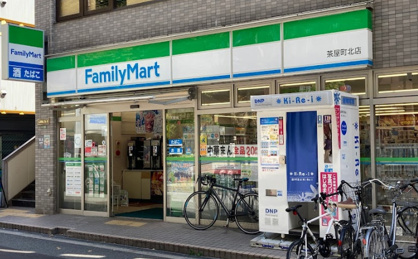 ファミリーマート 茶屋町北店の画像1