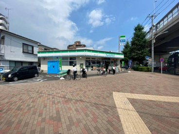 ファミリーマート 高島平一丁目店の画像1