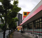 ドラッグストア サンドラッグ 高槻上牧店