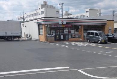 セブン-イレブン 高槻柱本店の画像1