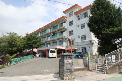 吉田小学校の画像1