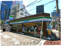 ファミリーマート K2梅田東店