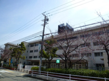宝塚市立　末成小学校