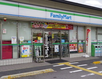  ファミリーマート 白川北大路店の画像1