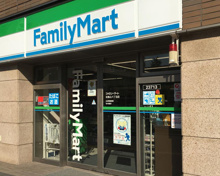 コンビニエンスストア ファミリーマート 駒込六丁目店