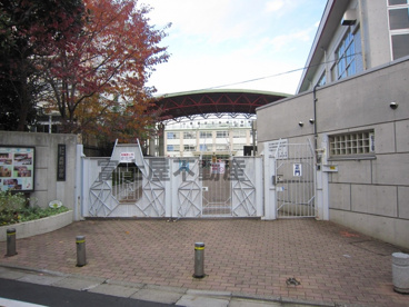 豊島区立 長崎小学校の画像1