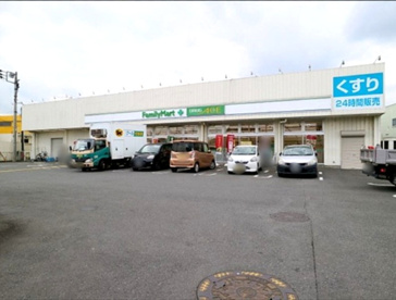 ファミリーマート ドラッグエース広瀬東店の画像1