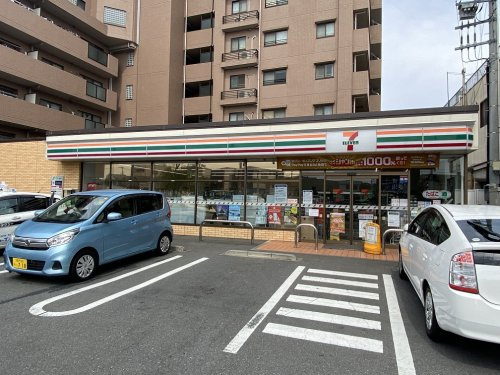 セブンイレブン横浜磯子原町店