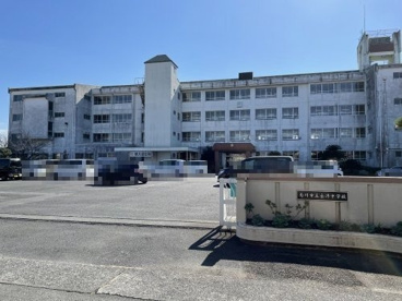 岳洋中学校の画像1