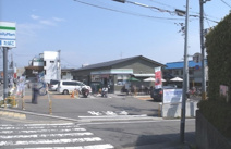 ファミリーマート立命館大学前店