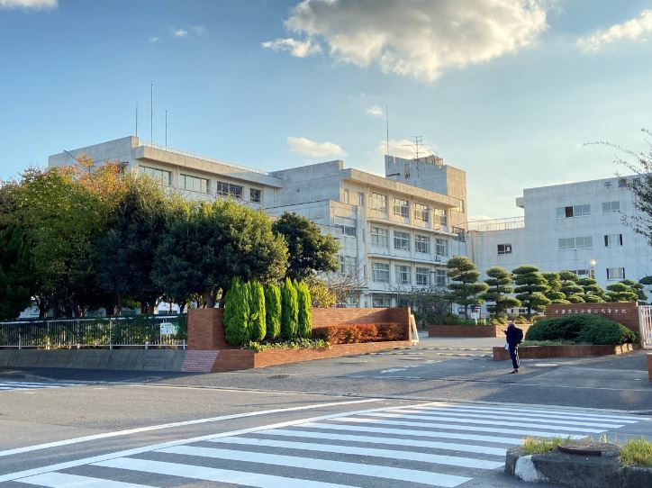 千葉県立千葉西高等学校の画像