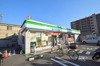 ファミリーマート 鶴見諸口一丁目店の画像1