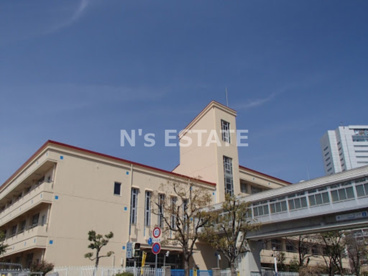 神戸市立湊小学校の画像1