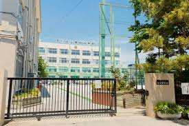 荒川区立第四中学校の画像1