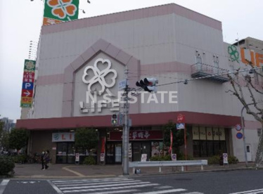 ライフ 神戸駅前店の画像1