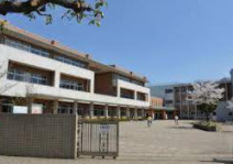 京都市立洛中小学校の画像1