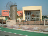 玉津第一小学校