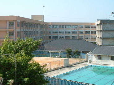 朝霧中学校の画像1