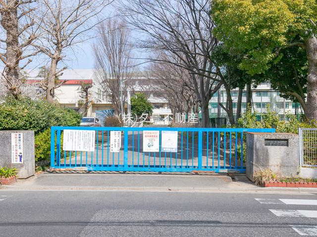 蕨市立東中学校の画像