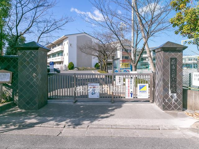 蕨市立北小学校の画像