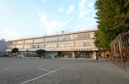 調布市立富士見台小学校の画像1