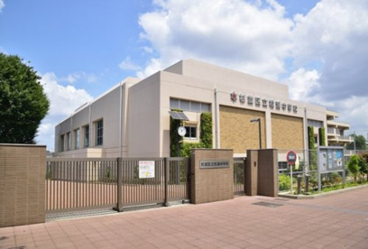 杉並区立松渓中学校の画像1