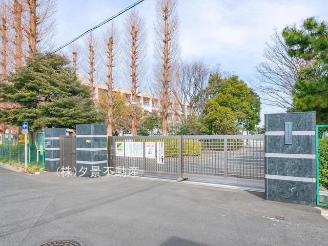 蕨市立第一中学校の画像
