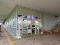 セブンイレブン豊中岡上の町２丁目店