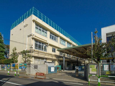 世田谷区立烏山小学校の画像1